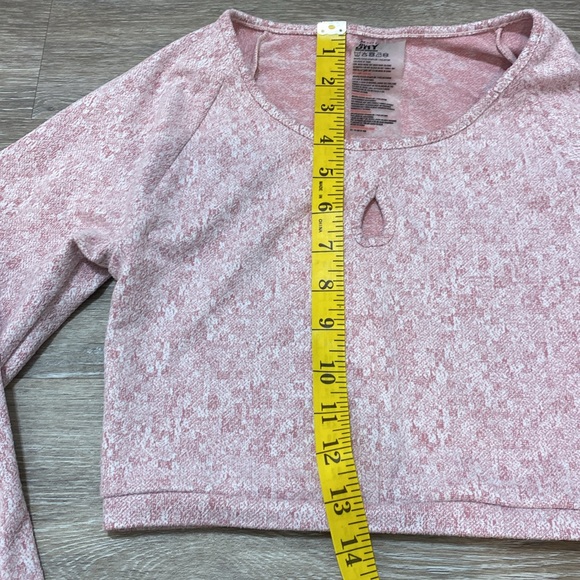 Pink Gymshark Cropped Keyhole Workout LongSleeve Top Small - Picture 4 of 9
